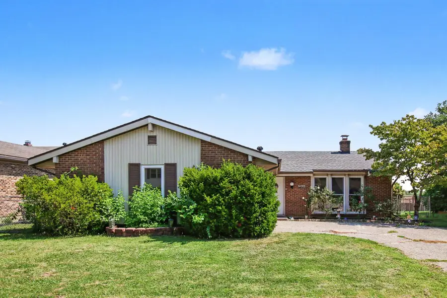 205 Merravay Drive, Florence, KY 41042 - #2