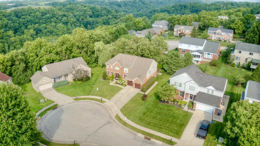 835 Crossings Drive, Crescent Springs, KY 41017 - #2