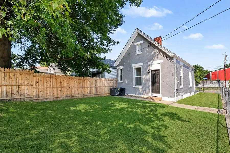 1 Pike Street, Covington, KY 41016 - #2