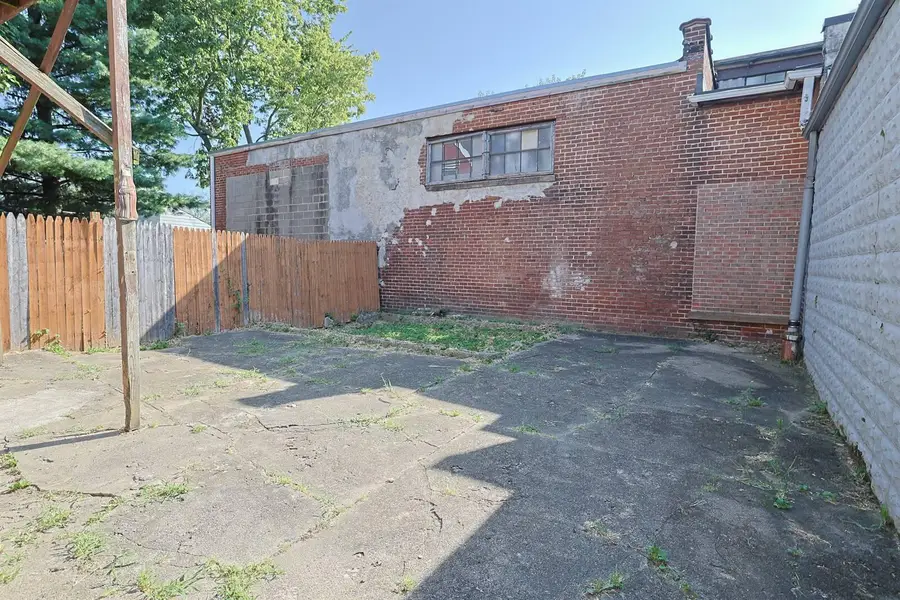 1552 Eastern Avenue, Covington, KY 41011 - #3
