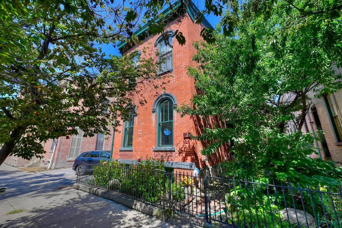 210 E 5th Street, Covington, KY 41011 - #1