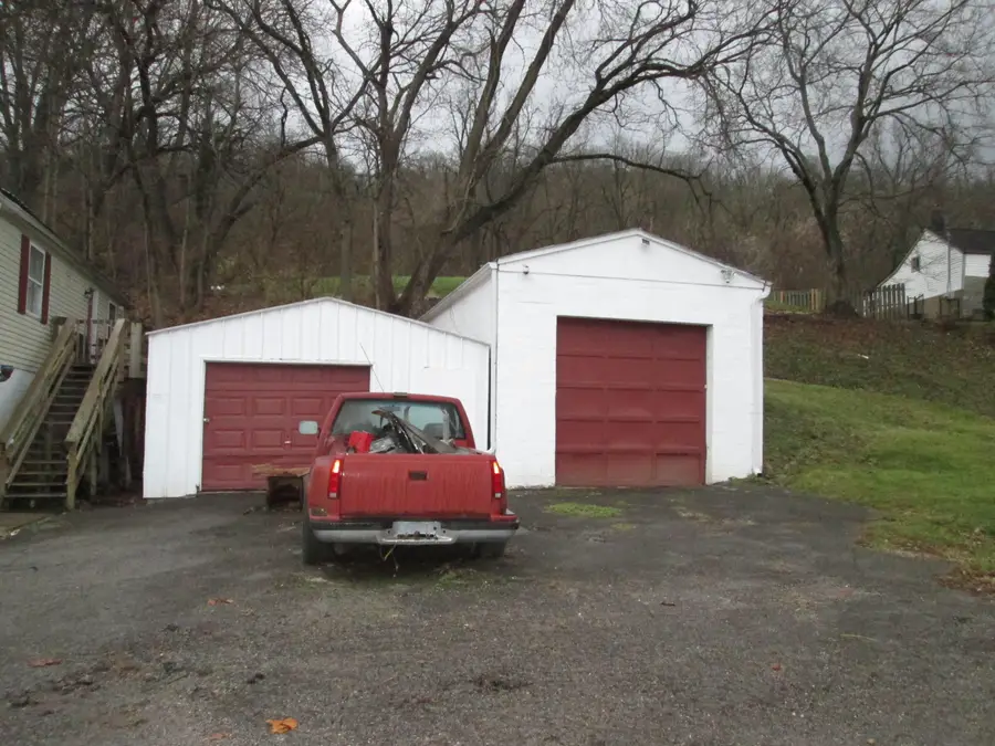 427 River Road, Bromley, KY 41016 - #2