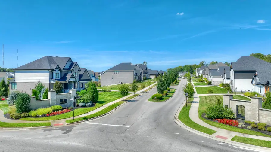 1097 Walburg Avenue, Villa Hills, KY 41017 - #2