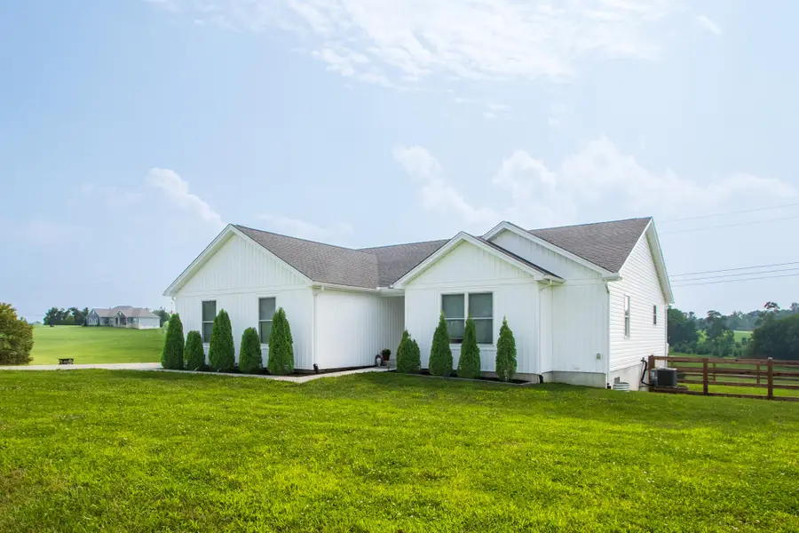 915 Eads Road, Crittenden, KY 41030 - #2
