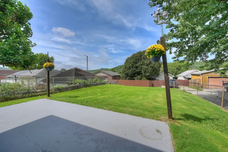 708 Oak Street, Ludlow, KY 41016 - #3