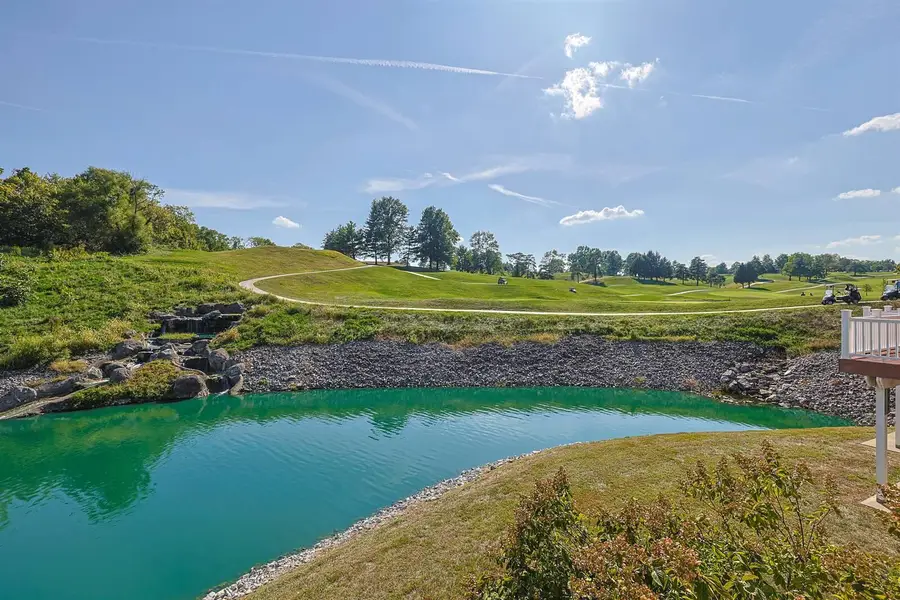 2525 Nicklaus Lane, Crestview Hills, KY 41017 - #2