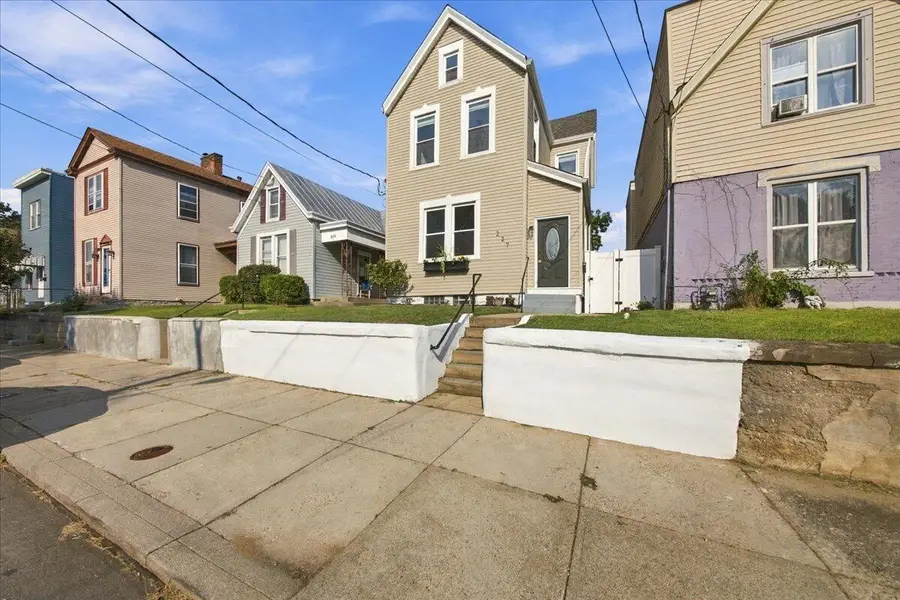 227 Retreat Street, Bellevue, KY 41073 - #2