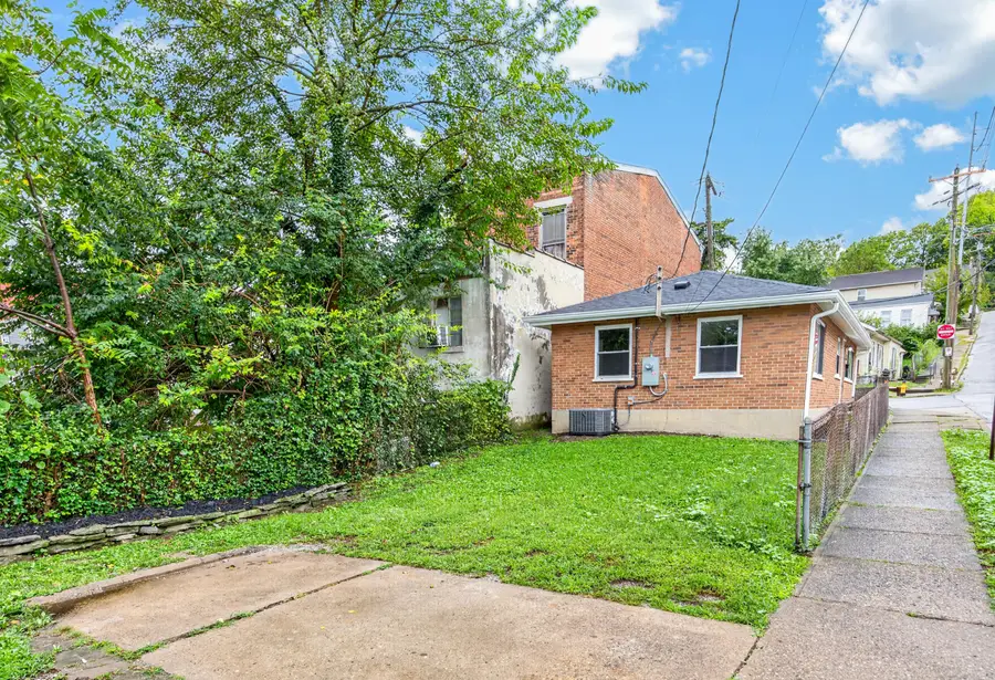 902 Baker Street, Covington, KY 41011 - #2