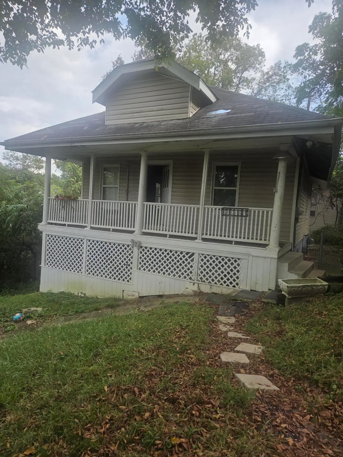 68 Kentucky Drive Drive, Newport, KY 41071 - #1