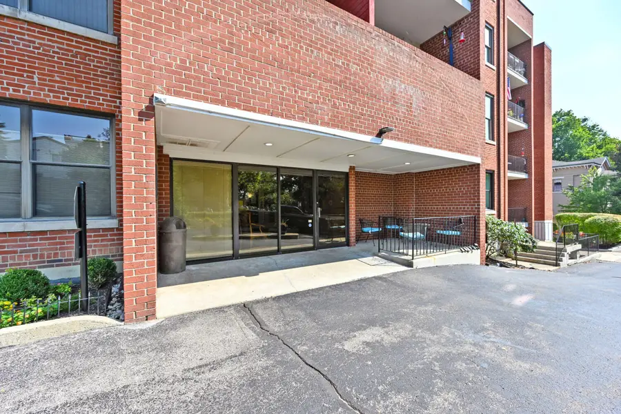 323 E 2nd Street #101, Covington, KY 41011 - #3
