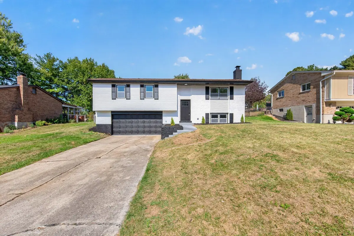 2650 Valley Trails Drive, Villa Hills, KY 41017 - #1