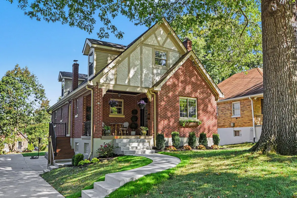 17 W Crittenden Avenue, Fort Wright, KY 41011 - #1