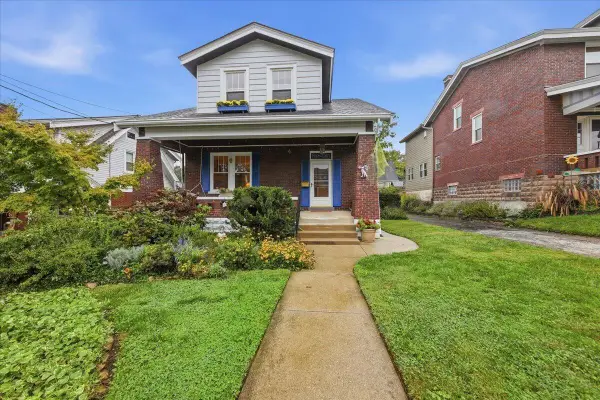 5 Hartweg Avenue, Fort Thomas, KY 41075