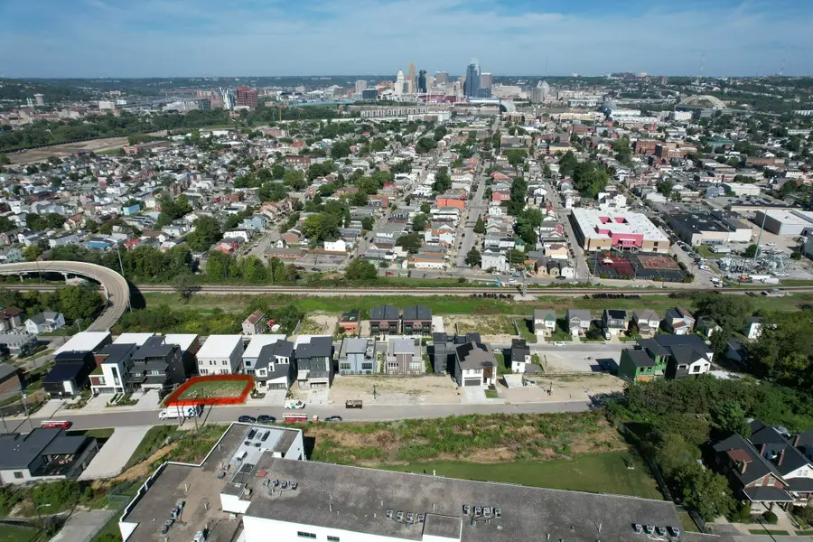 105-111 W 14th Street #105, Newport, KY 41071 - #3
