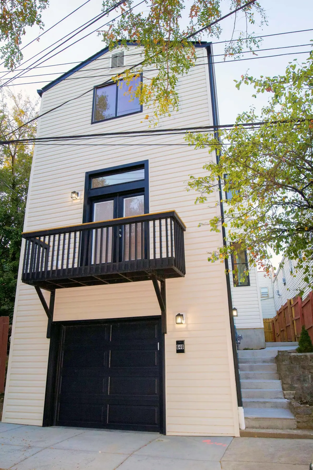 646 W 11th Street, Covington, KY 41011 - #1