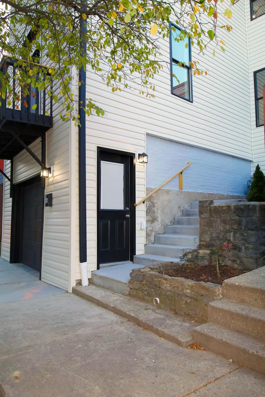 646 W 11th Street, Covington, KY 41011 - #2