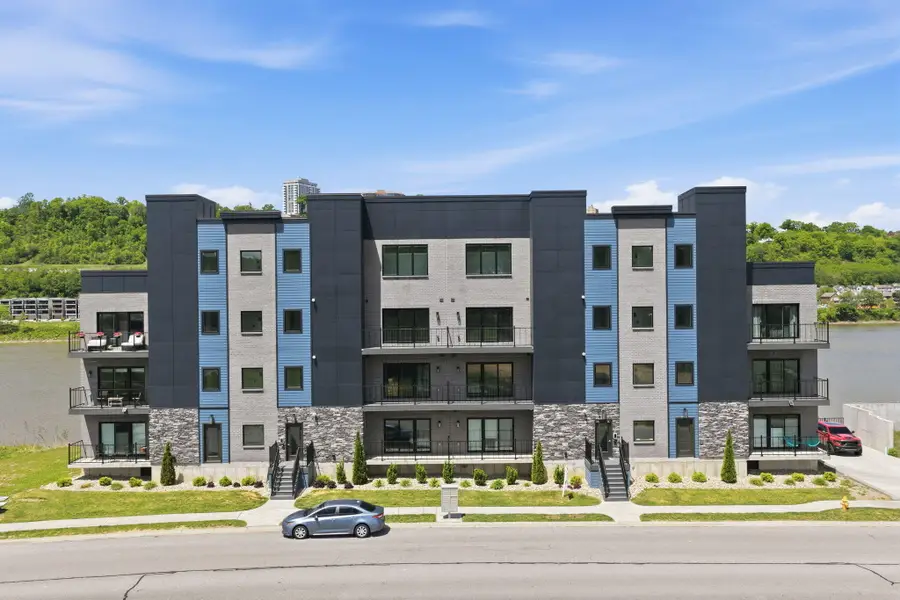 739 Manhattan Boulevard #202, Dayton, KY 41074 - #3