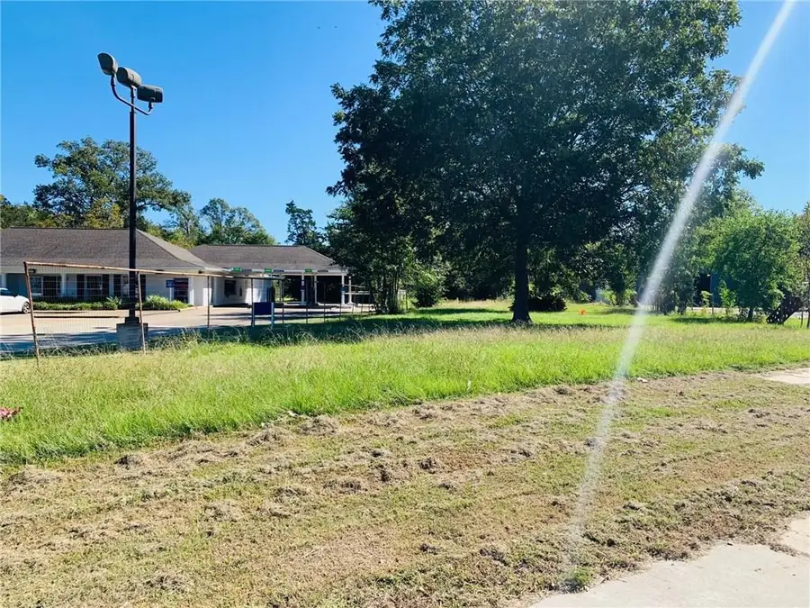 401 Tunica Drive E, Marksville, LA 71351 - Image #2