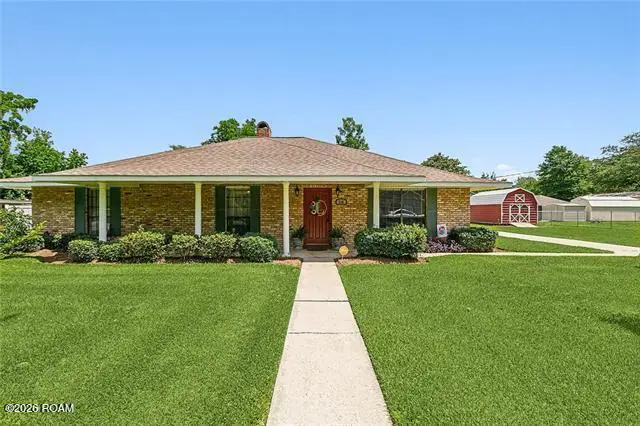 716 E Neal Street, Gonzales, LA 70737 - #1