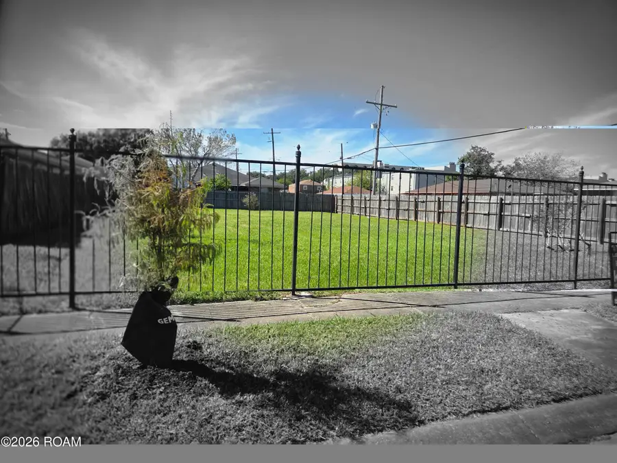 7740 Symmes Avenue, New Orleans, LA 70127 - #2