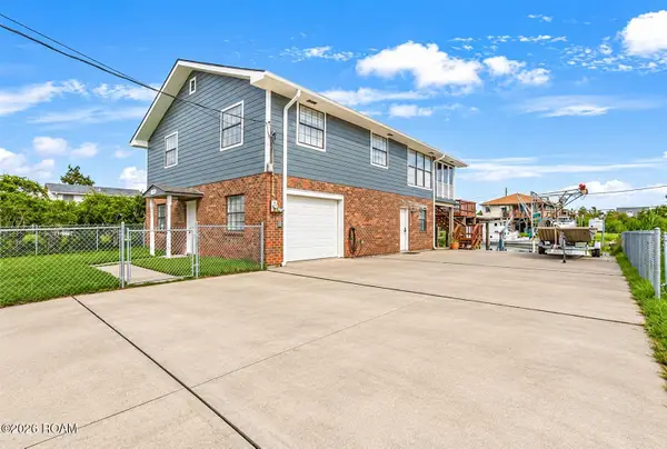 4928 Jenic Lane, Barataria, LA 70036