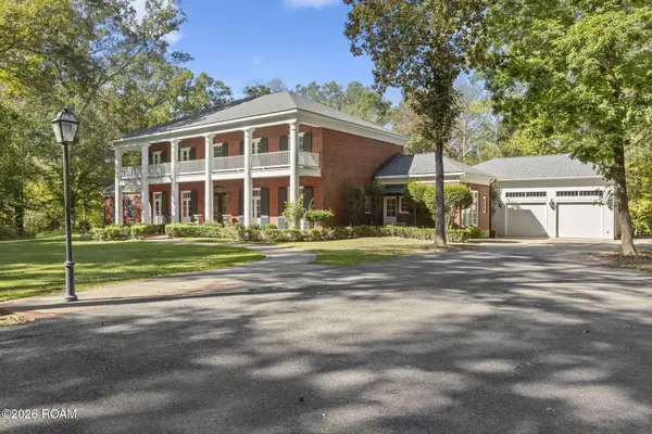 12233 Star Hill, St. Francisville, LA 70775