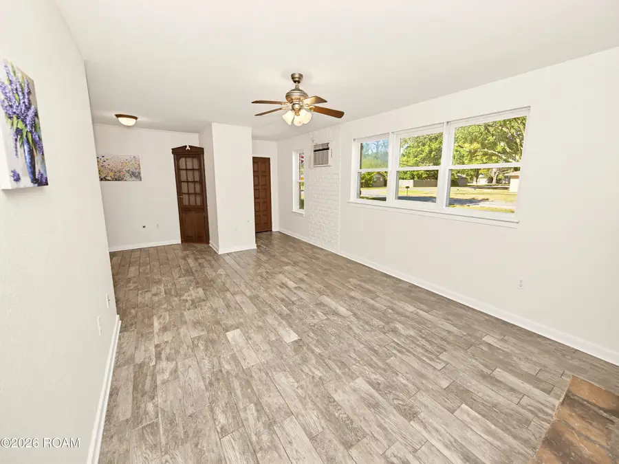 8424 S Essen Heights Court, Baton Rouge, LA 70809 - #3