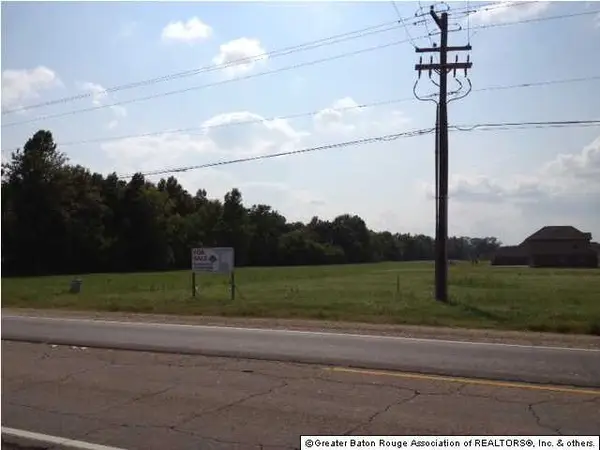 20671 Plank Rd, Zachary, LA 70791