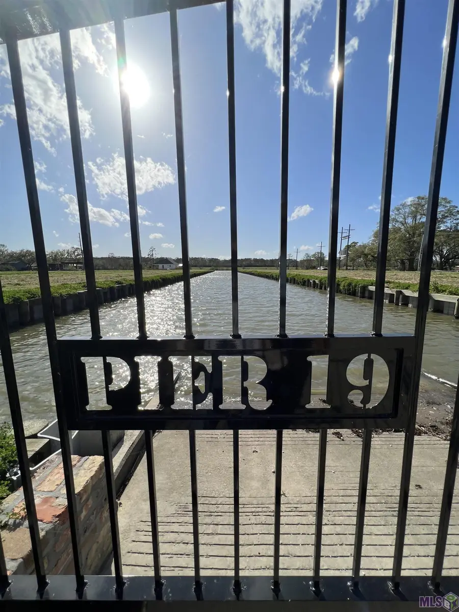 128 Pier 19 Dr, Pierre Part, LA 70339 - #2