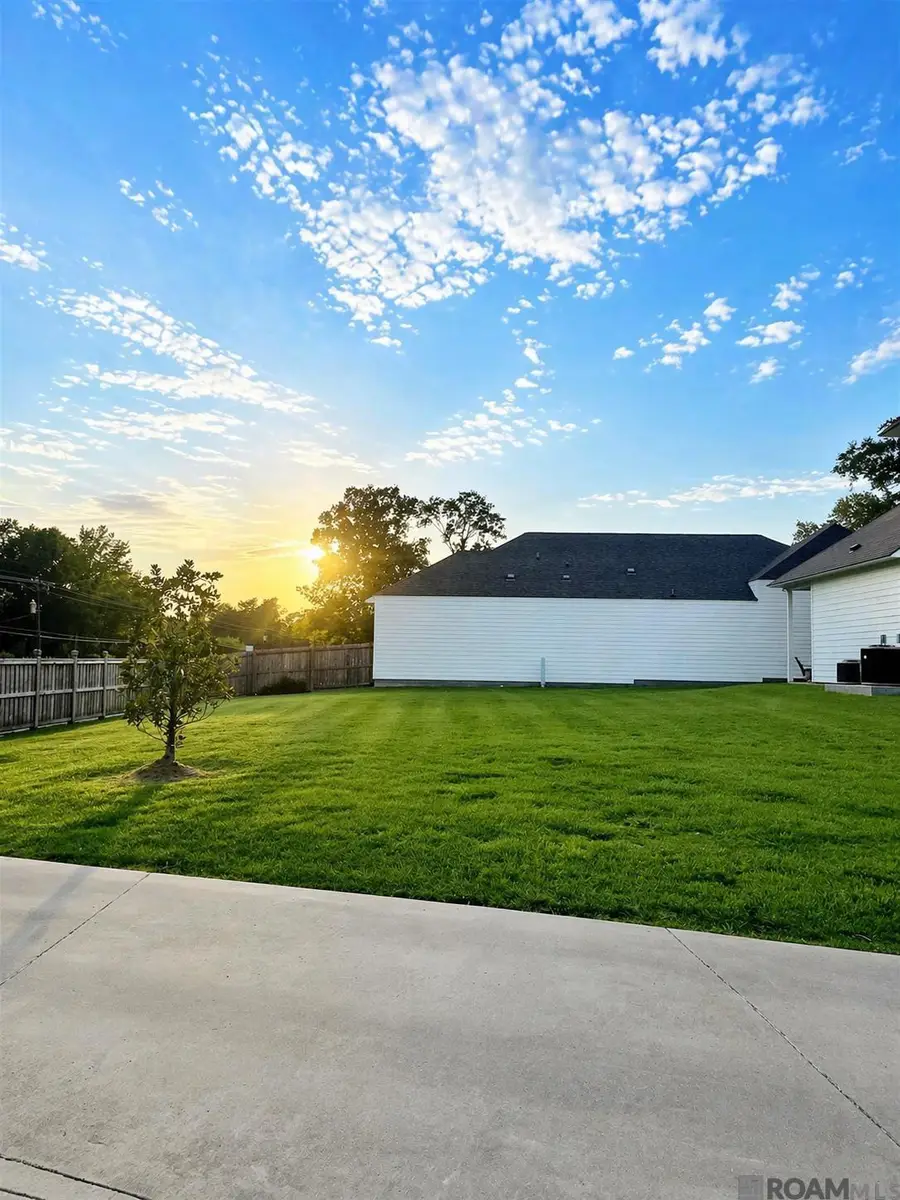 6642 Oak Crossing Ave, Baton Rouge, LA 70816 - #3
