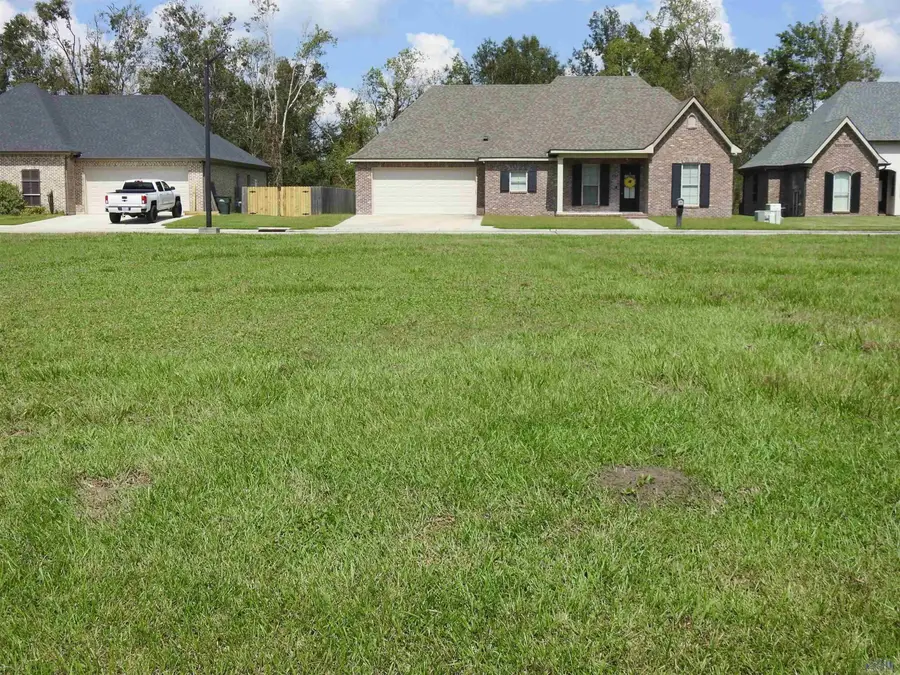 220 Derusso Street, Houma, LA 70364 - #2