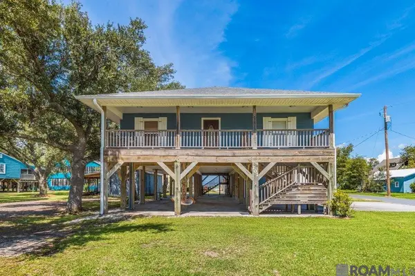 207 Hebert St, Lake Charles, LA 70607