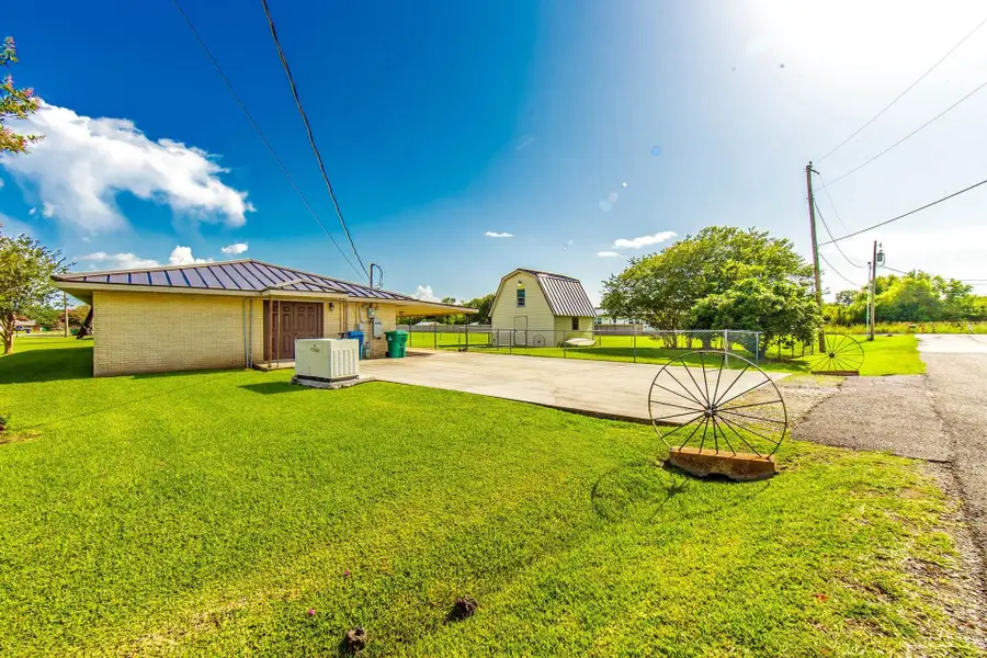 402 Four Point Drive, Raceland, LA 70394 - #2