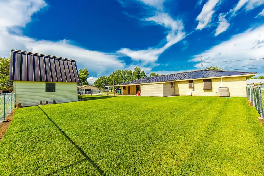 402 Four Point Drive, Raceland, LA 70394 - #3