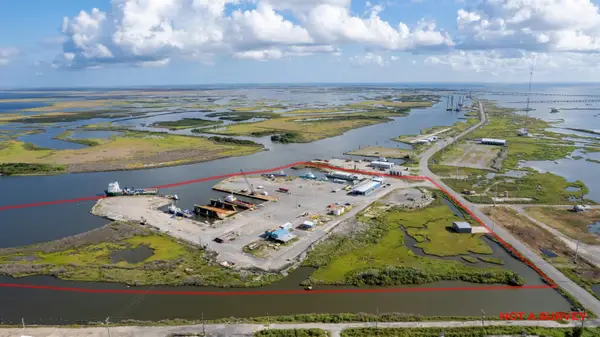 25742 Old Highway 1, Golden Meadow, LA 70357
