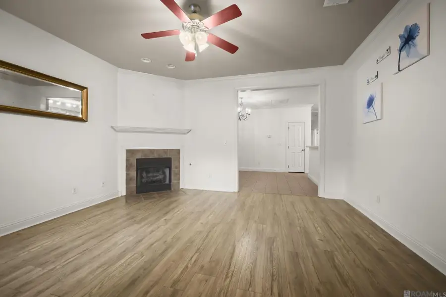 809 Summer Breeze Dr, Baton Rouge, LA 70810 - #2