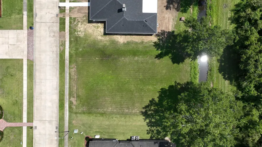 697 Victoria Dr, Berwick, LA 70342 - #3