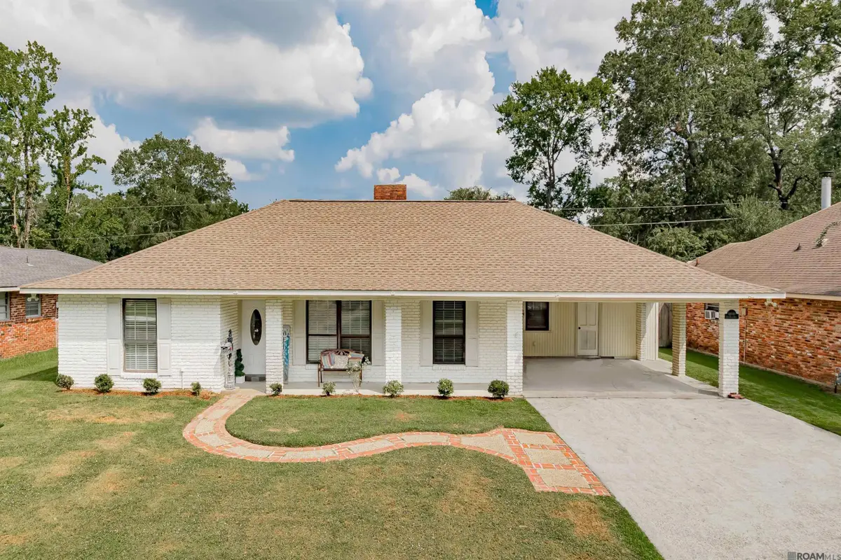 11049 E Vieux Dr, Baton Rouge, LA 70815 - #1