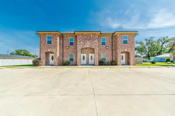 151 Dixie, Houma, LA 70363