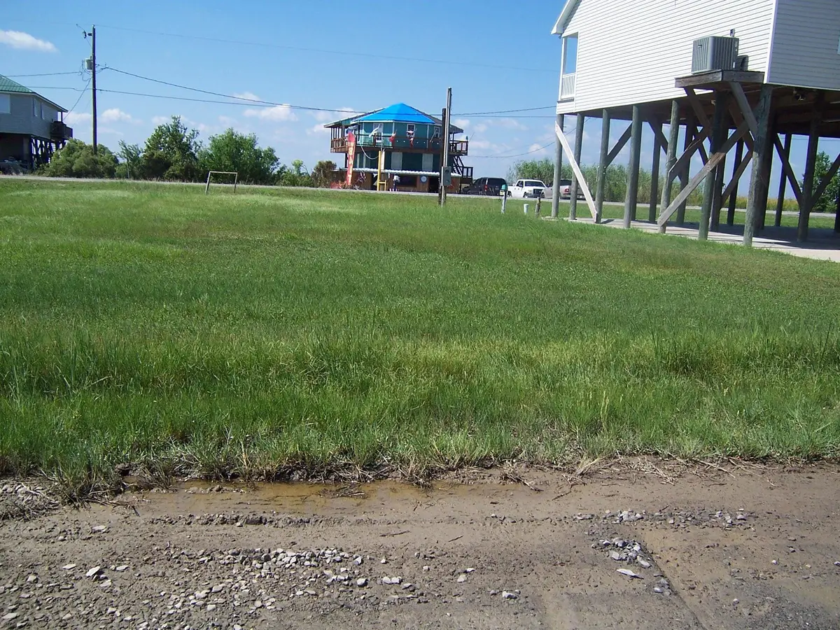125 Lillian Dr, Cocodrie, LA 70344 - #1