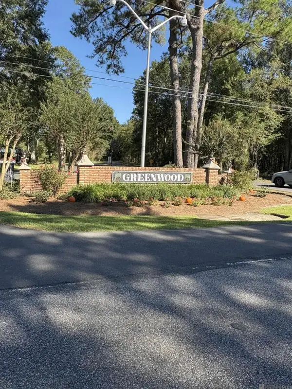 135 Tidecrest Dr, Baton Rouge, LA 70811