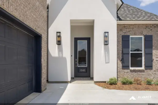 1545 Frankel Ave, Zachary, LA 70791