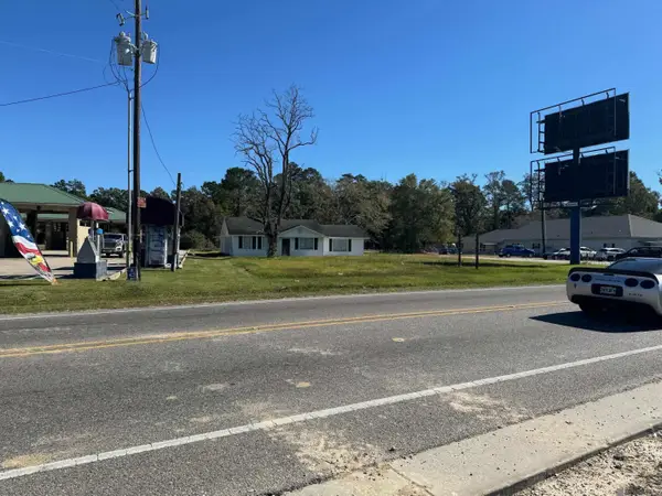 27370 Walker South Rd, Walker, LA 70785