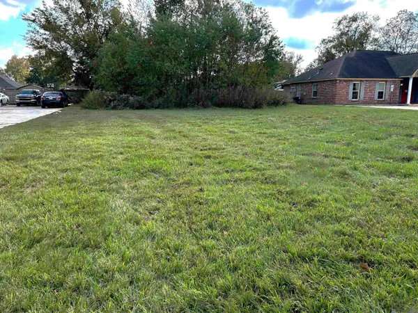 13530 Coursey Bl, Baton Rouge, LA 70817