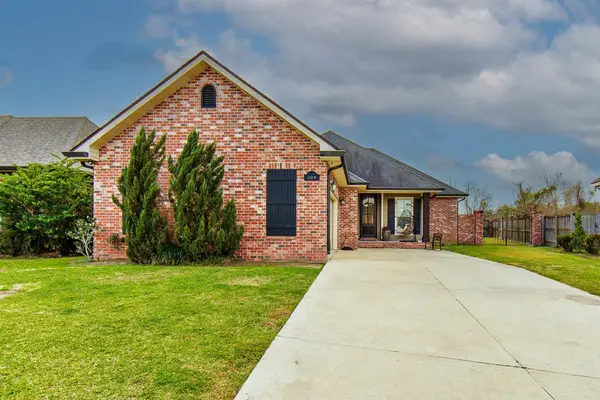 306 Mandalay West Drive, Houma, LA 70360