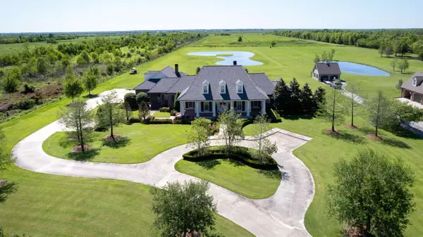 243 Rue De Levert, Raceland, LA 70374