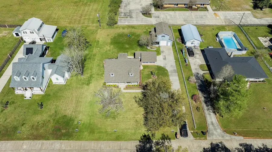 104 Talbot Dr, Houma, LA 70360 - #2
