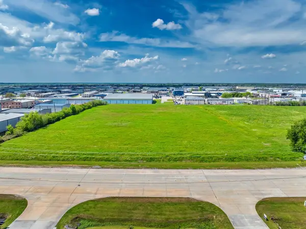 526 South Hollywood Road, Houma, LA 70360