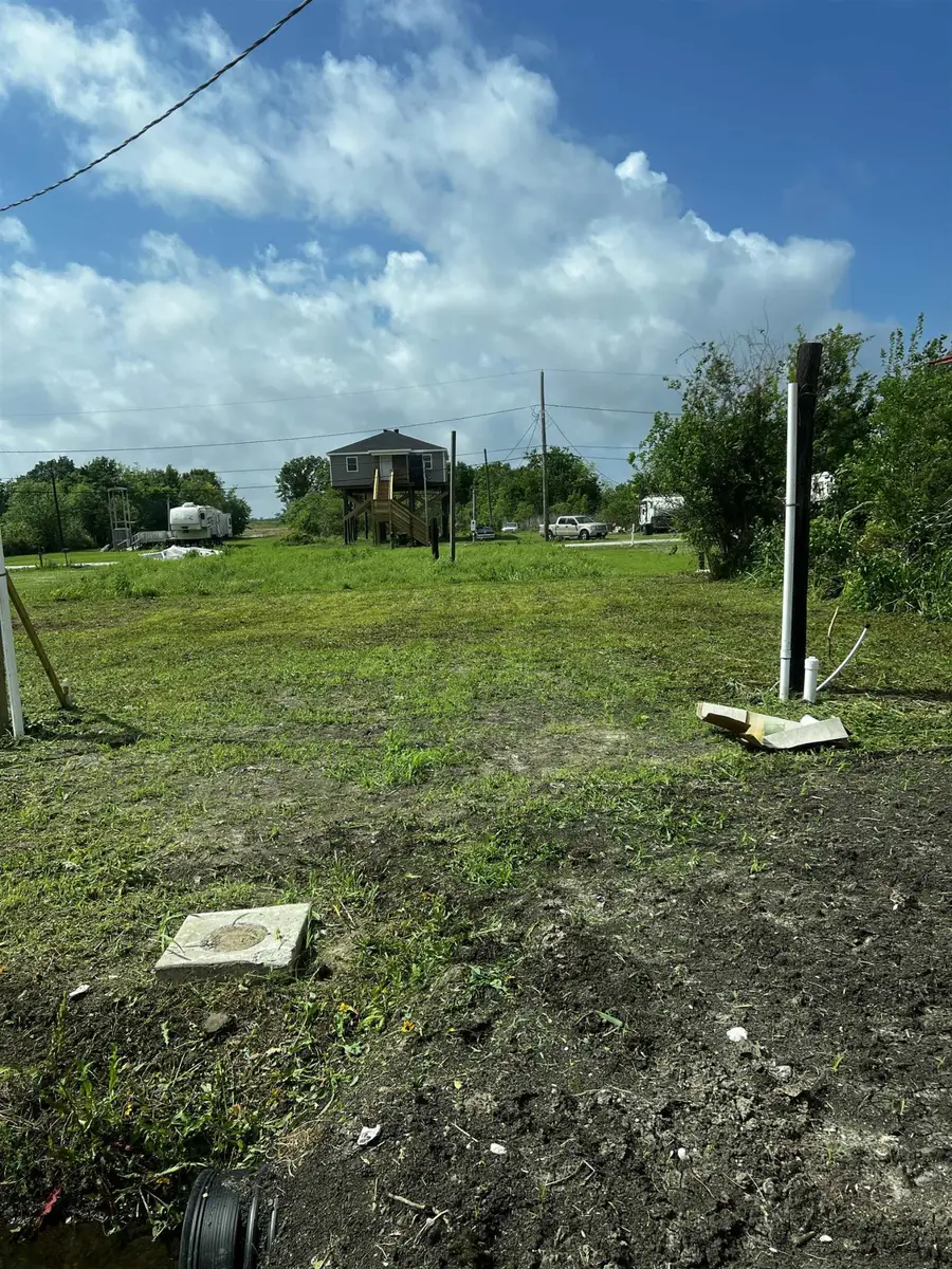 621 Clinton St, Chauvin, LA 70344 - #2
