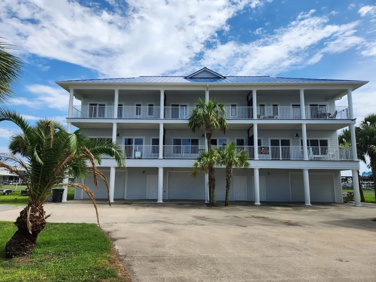 411 Admiral Craik Dr, Grand Isle, LA 70358 - #1